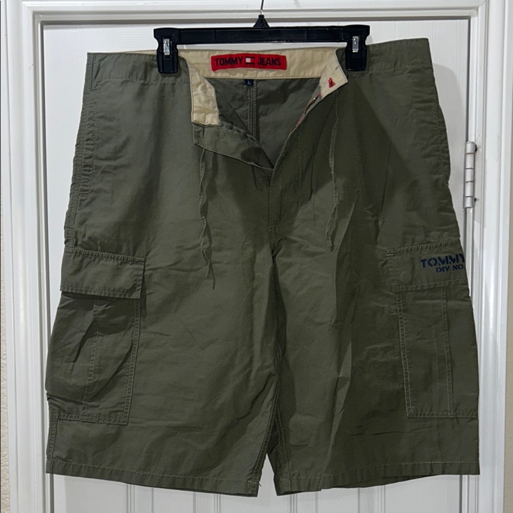 Tommy Hilfiger Summer Khaki Army Cargo Shorts Size L